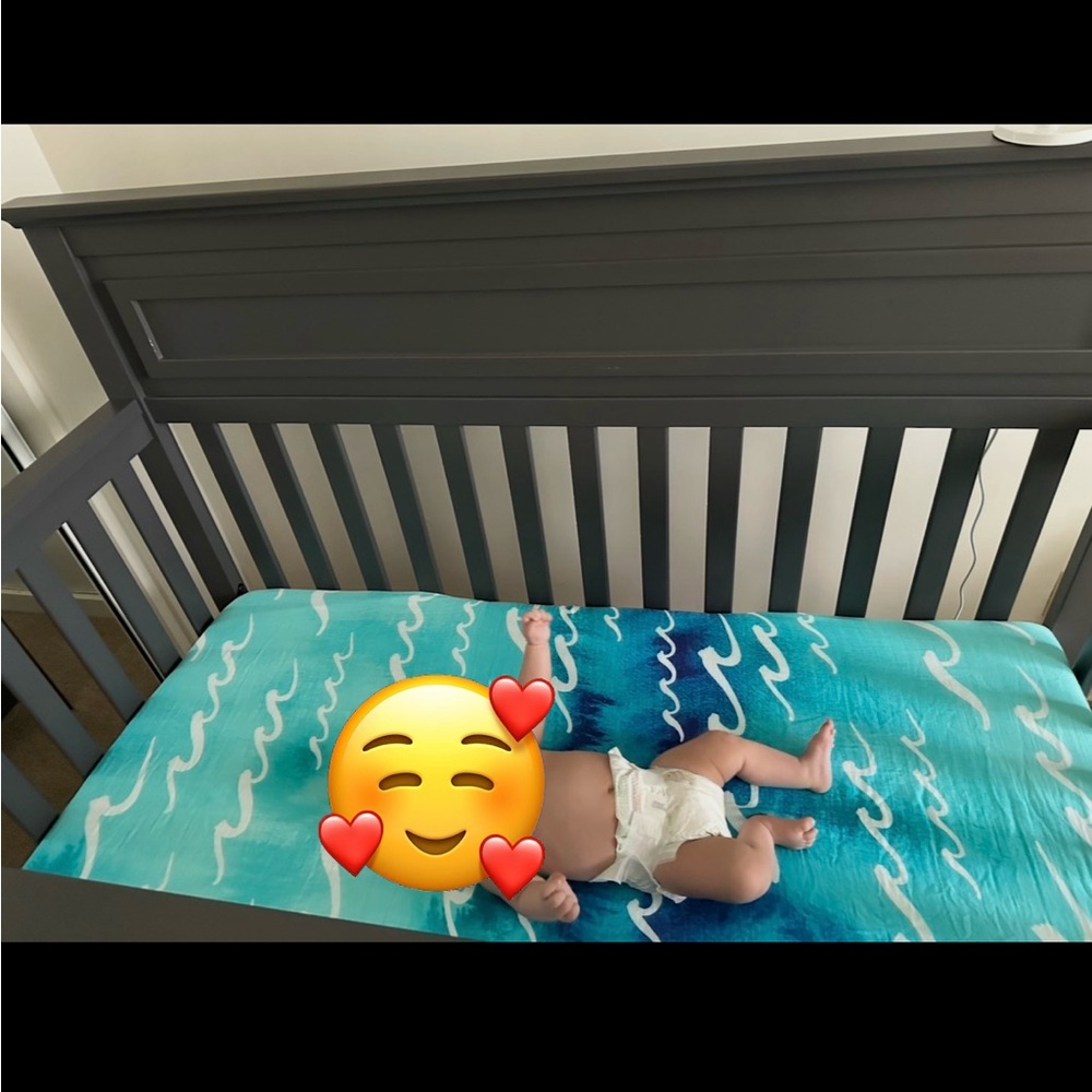 NEW Cocomoon Hawaii fitted crib sheet - Nalu (waves)